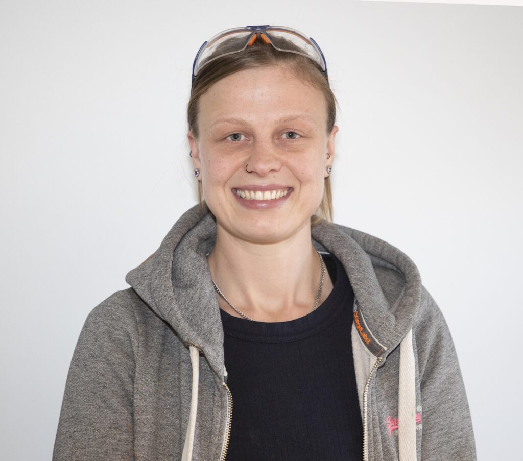 Victoria joins Jo Bird and company